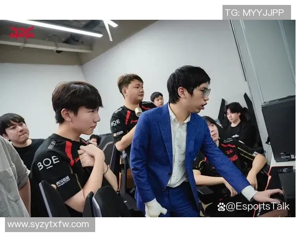 分析JDG在英雄联盟比赛中包夹策略的成功与失误之处实时数据 分析JDG在英雄联盟比赛中包夹策略的成功与失误之处实时数据